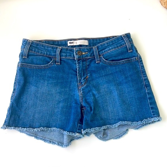 Levi Women Jean shorts - Picture 1 of 4